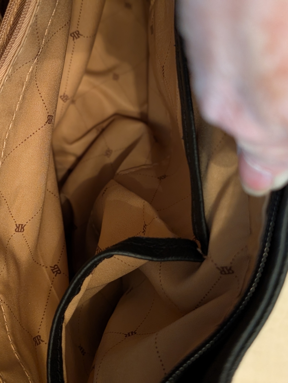 Ladies CCW Black Leather Handbag - Picture 7 of 9